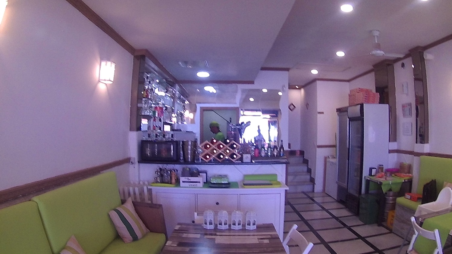 Cafe Bar in Benalmadena Costa del Sol - Front Playa - mit BESITZER ZIMMER