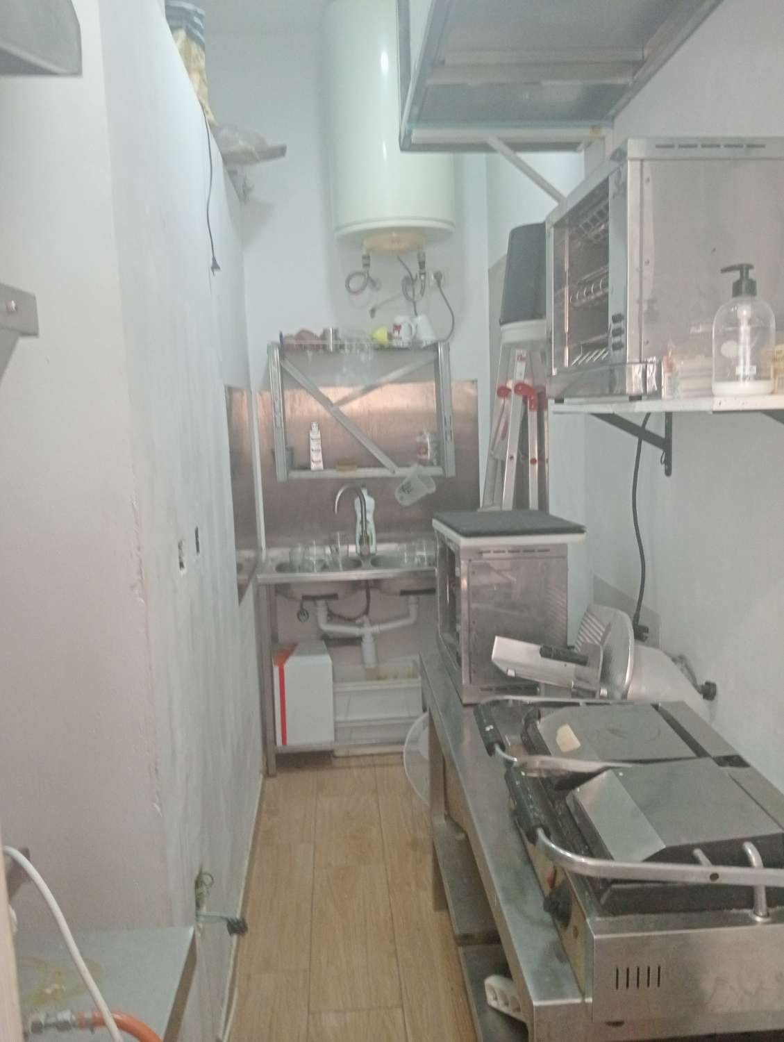 бар b перечислить в Arroyo de la Miel (Benalmádena)