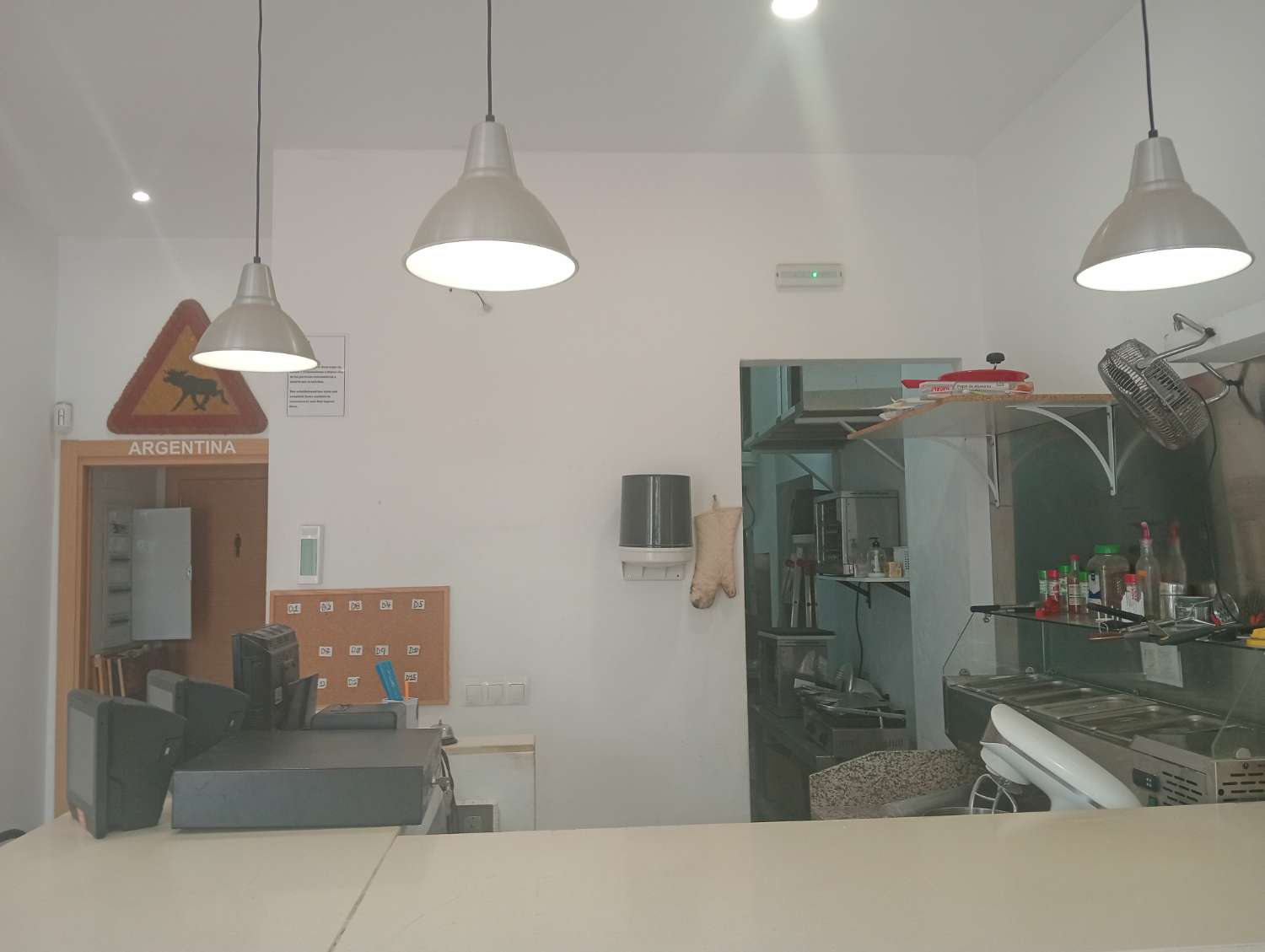 бар b перечислить в Arroyo de la Miel (Benalmádena)