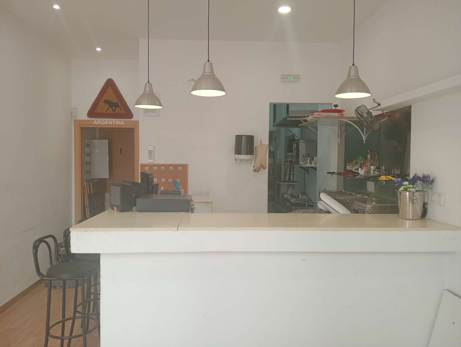 бар b перечислить в Arroyo de la Miel (Benalmádena)