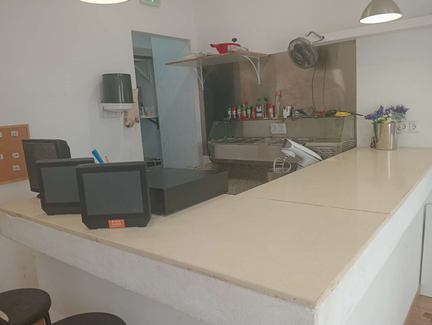 бар b перечислить в Arroyo de la Miel (Benalmádena)