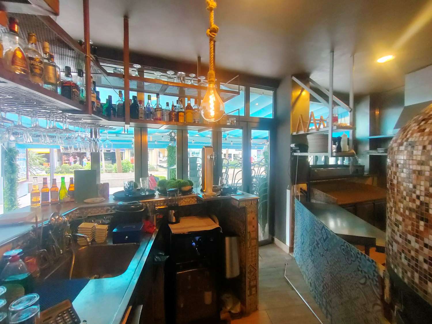 Cafétéria Pizzeria à Benalmadena Costa del Sol - sur l'avenue principale