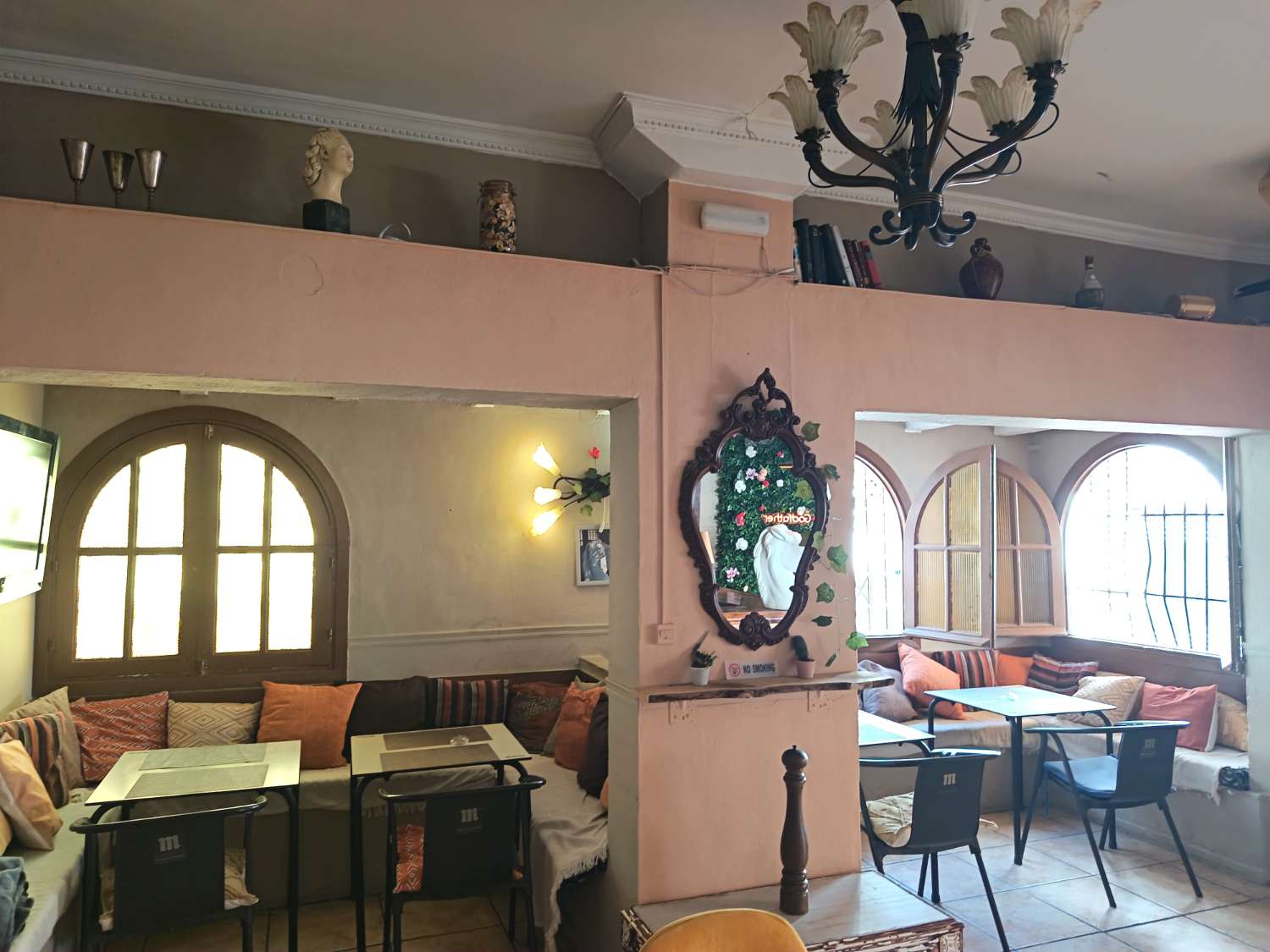 Traspaso Cafe Bar en Benalmadena - Cocina y Terraza soleada