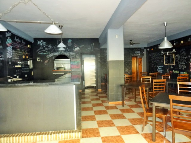 مقهى بار للإيجار في بينا ماديانا كوستا ديل سول