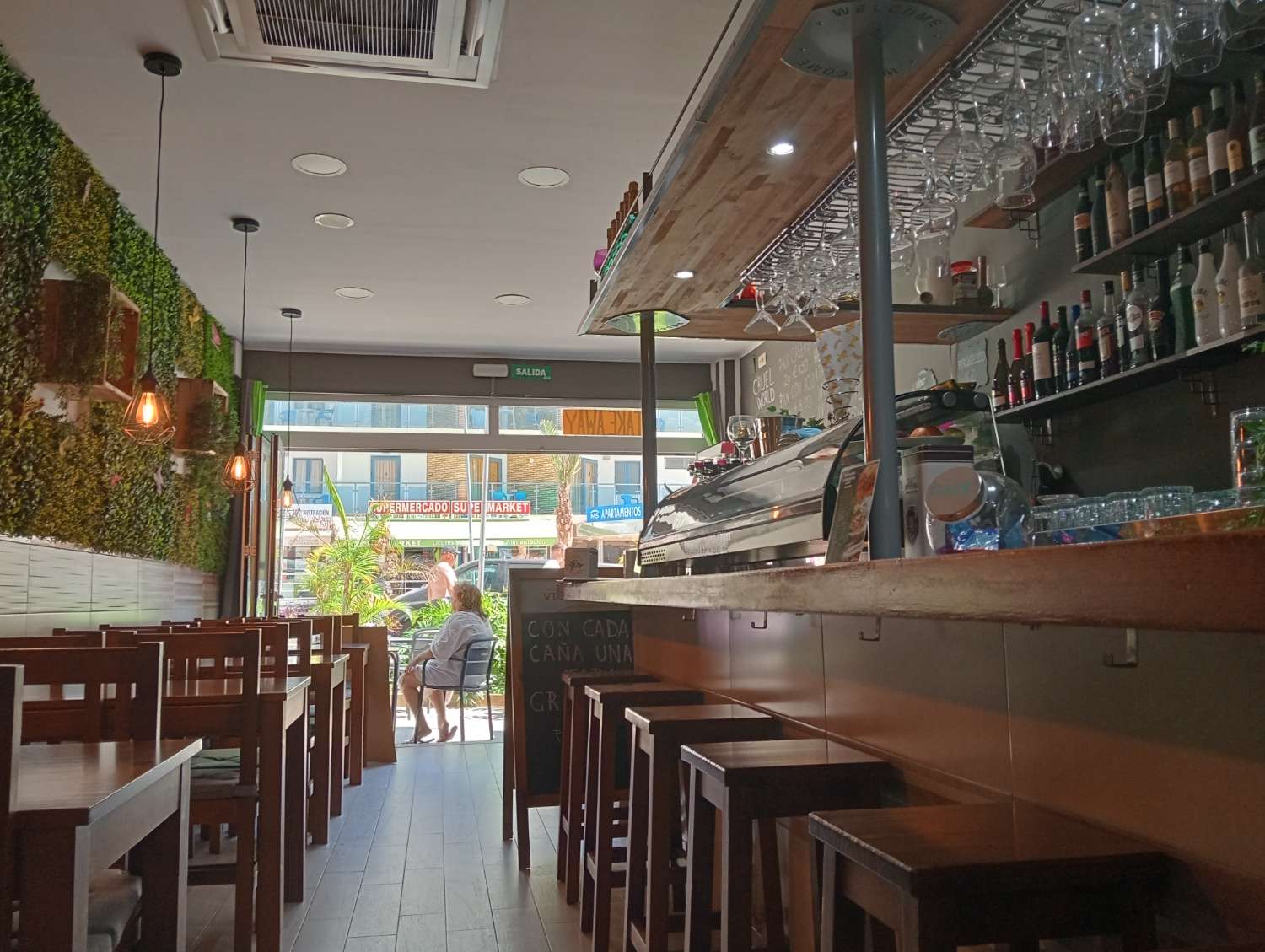 Traspaso Cafe Bar en Benalmadena Costa