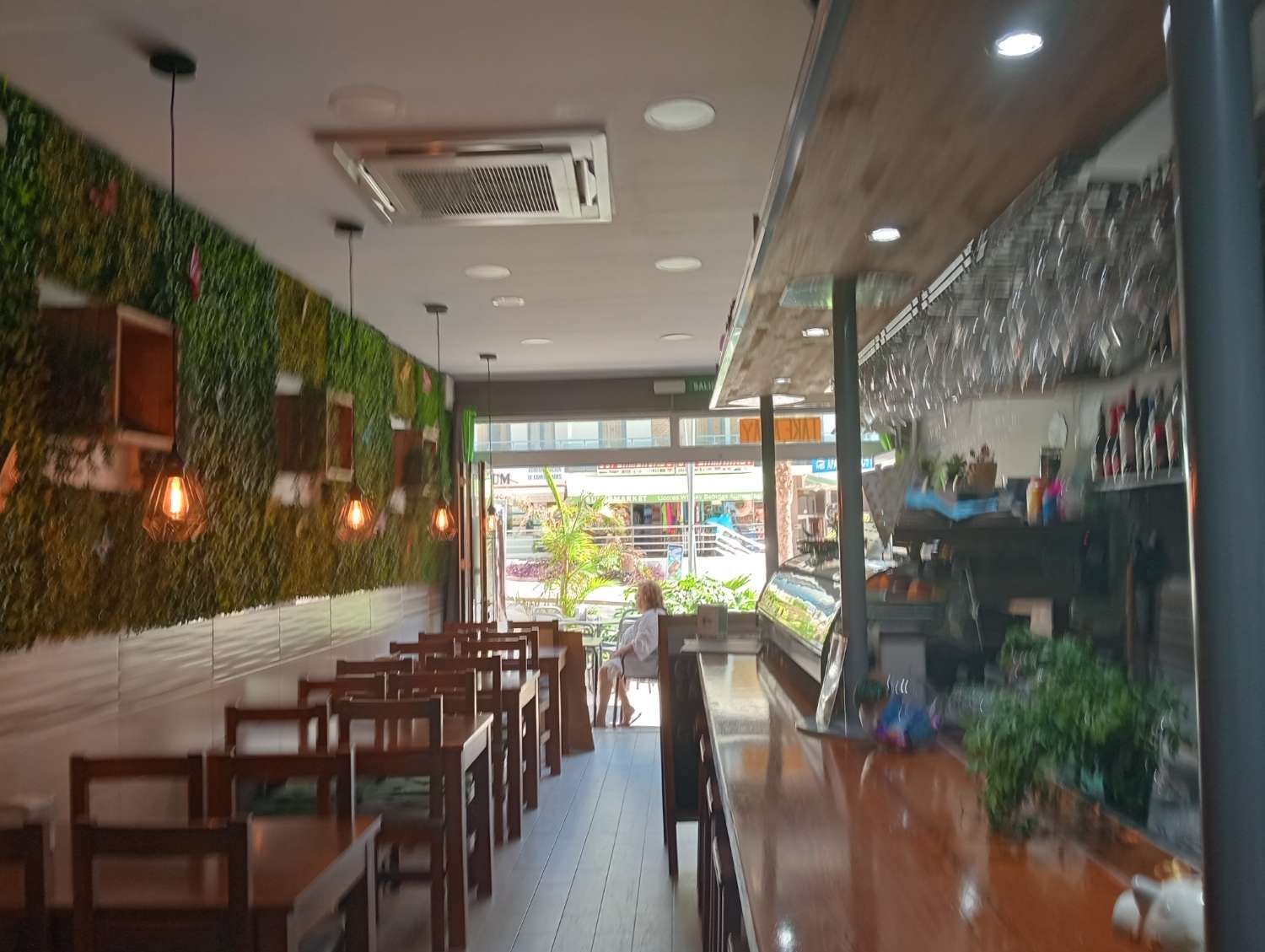 Traspaso Cafe Bar en Benalmadena Costa