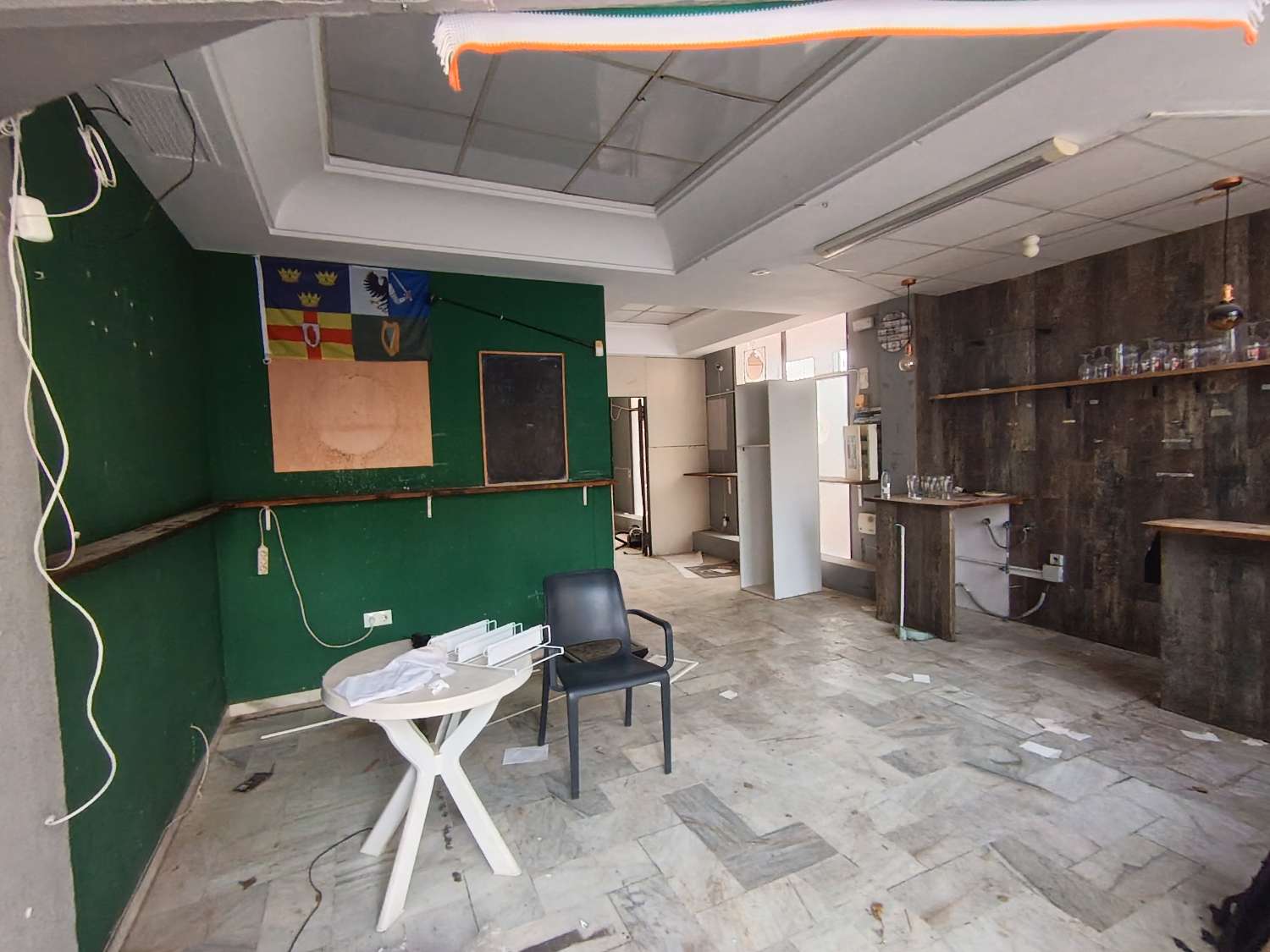 Alquiler Local Comercial en Benalmadena - Plaza Bonanza -
