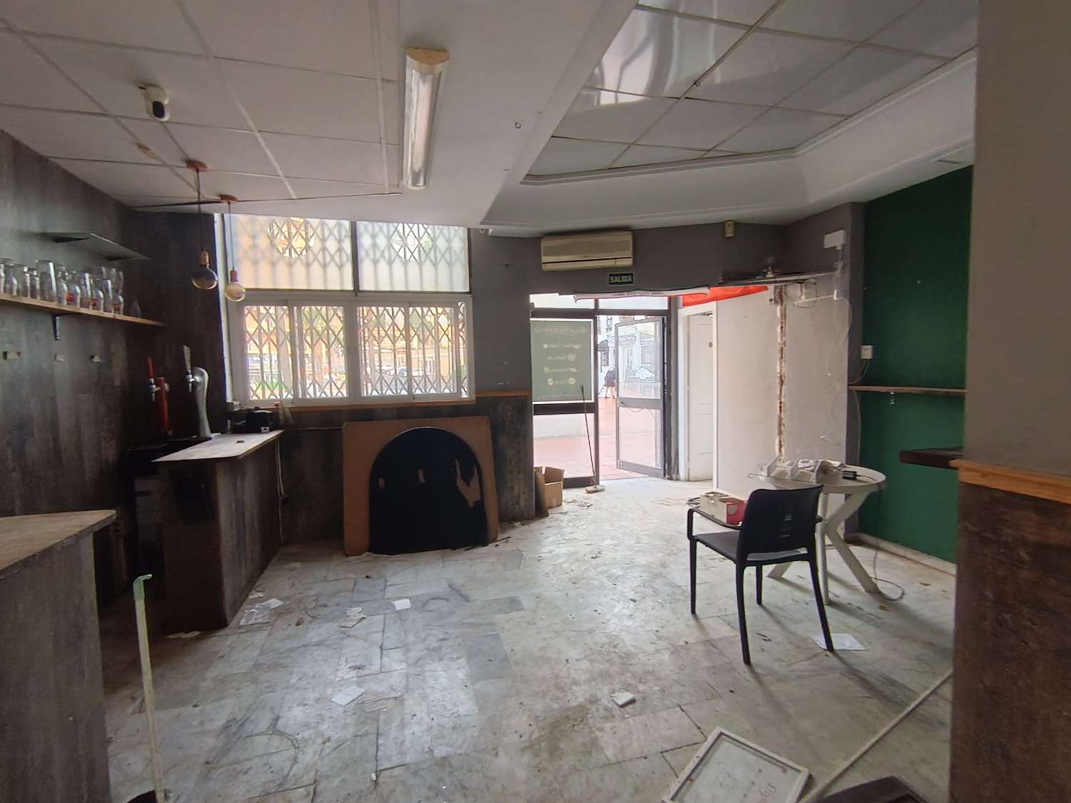 Alquiler Local Comercial en Benalmadena - Plaza Bonanza -