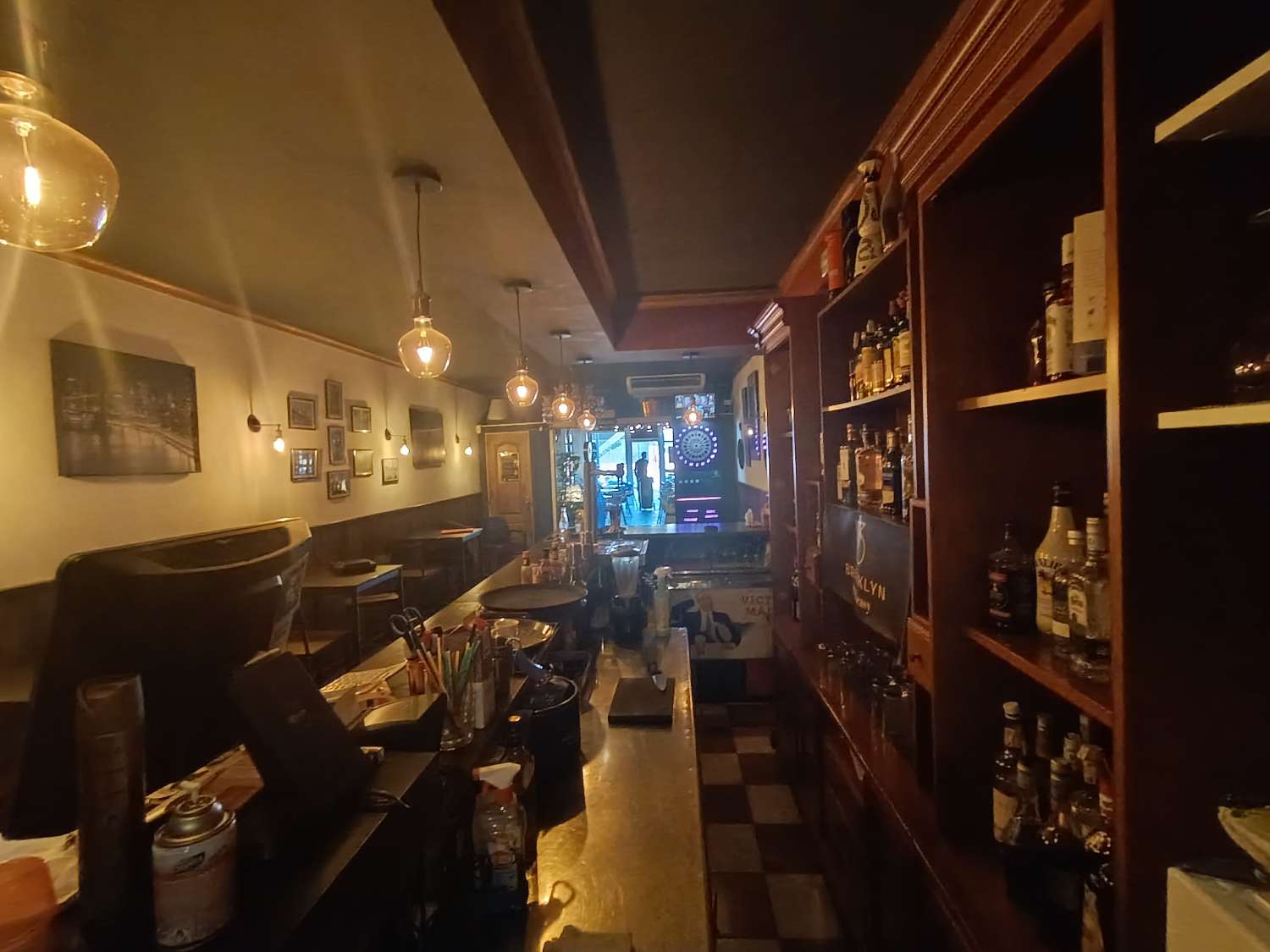 Traspaso Cafeteria & Bar de Copas en Benamadena
