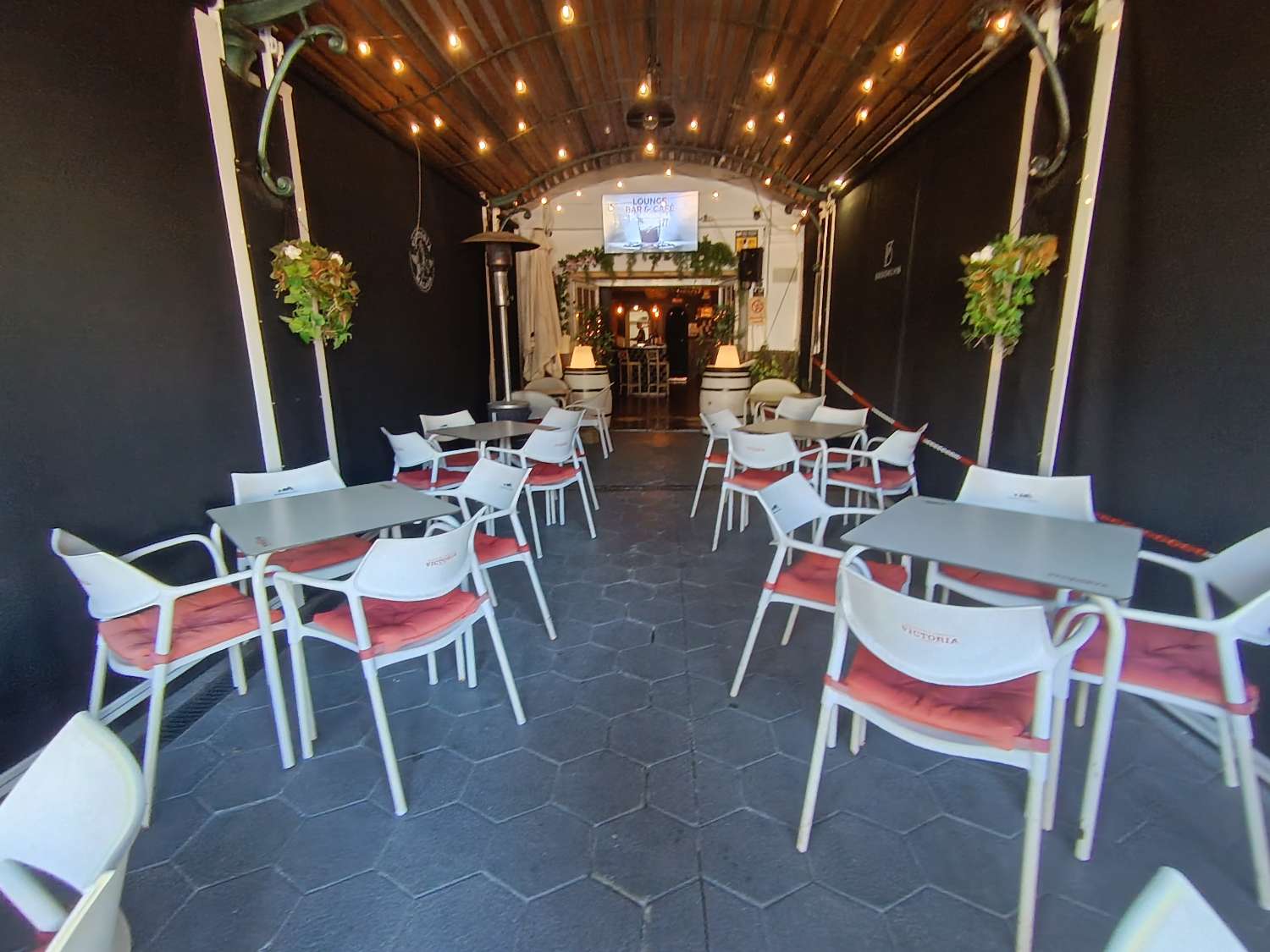 Traspaso Cafeteria & Bar de Copas en Benamadena