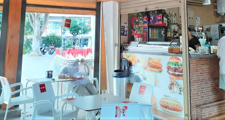 Cafe Bar Takeaway in Torremolinos - Super Central !!