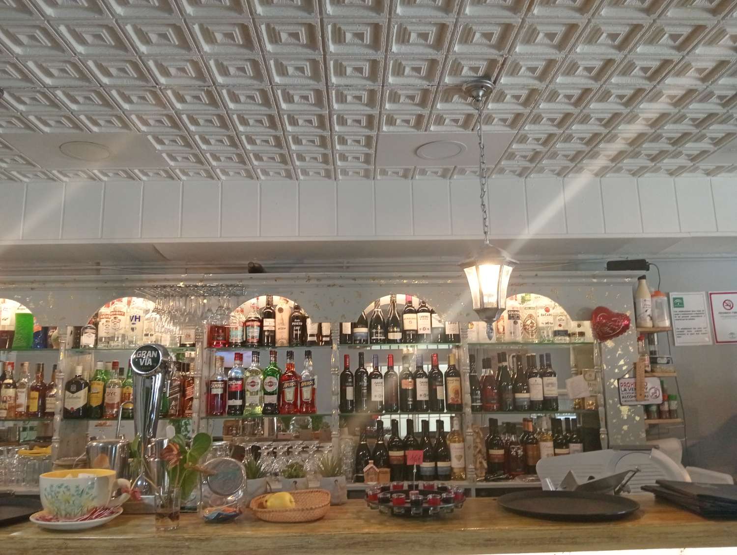 Traspaso Cafe Bar  en Torremolinos - Low Rent - 300 m De Playa La Carihuela Torremolinos