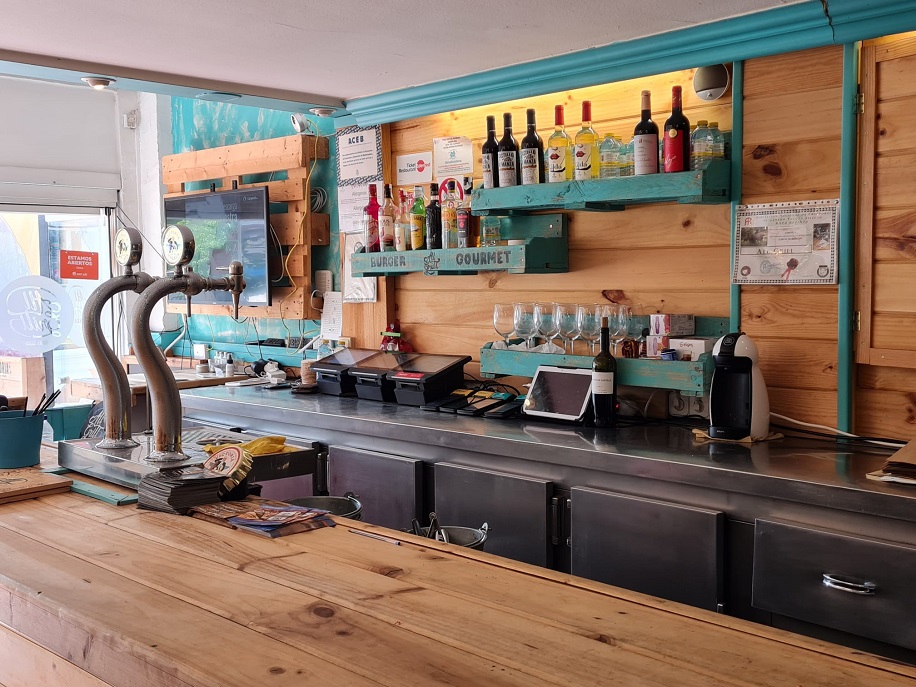 Traspaso Bar con Cocina en Benalmadena Costa del Sol -