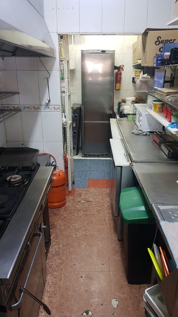 Traspaso Bar con Cocina en Benalmadena Costa del Sol -