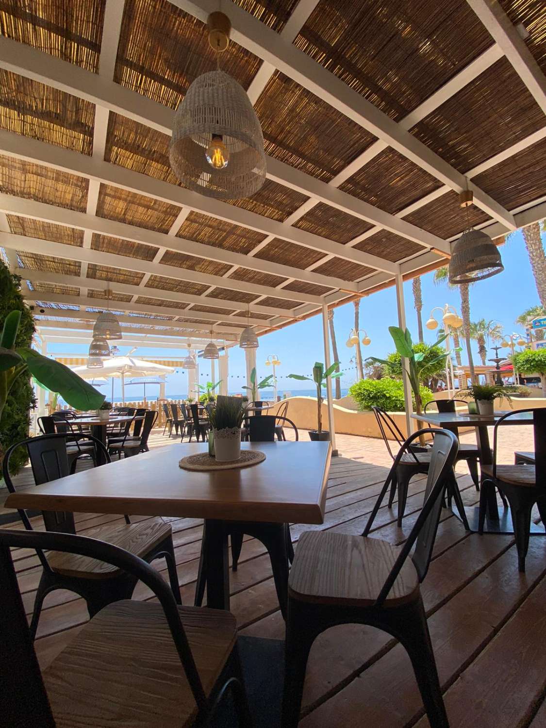Traspaso Restaurante en Benalmádena Costa del Sol - Frente al Mar
