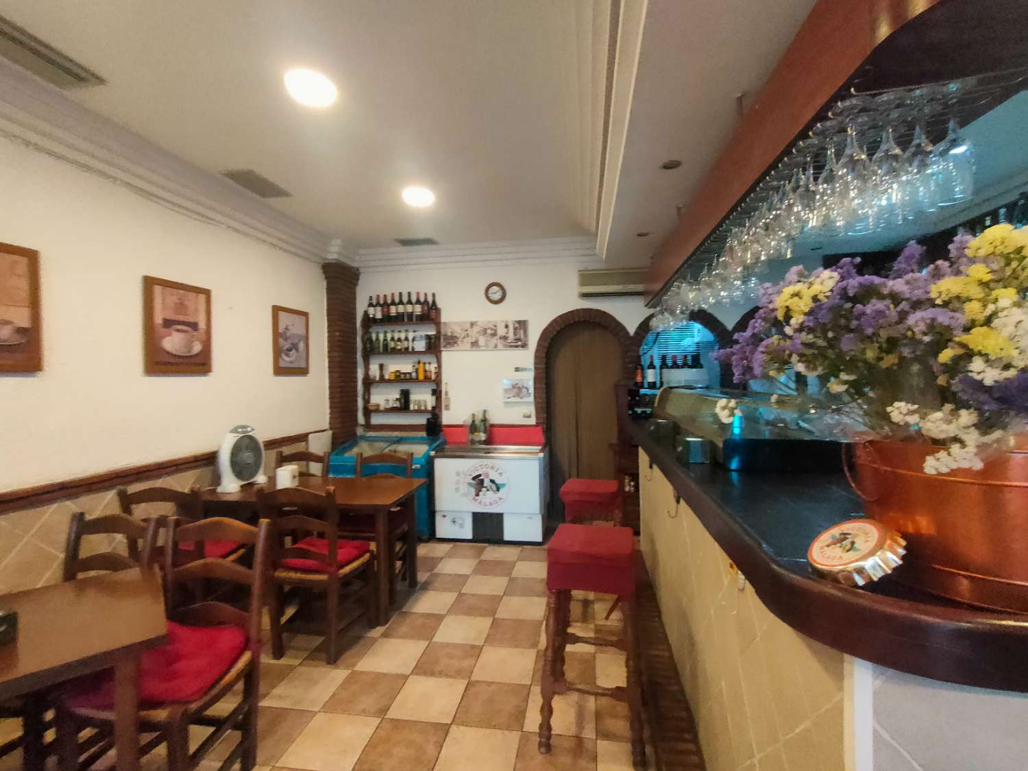 Cafe Bar bistro til salg i Arroyo de la Miel, Benalmadena Costa del Sol - AREA PRIME