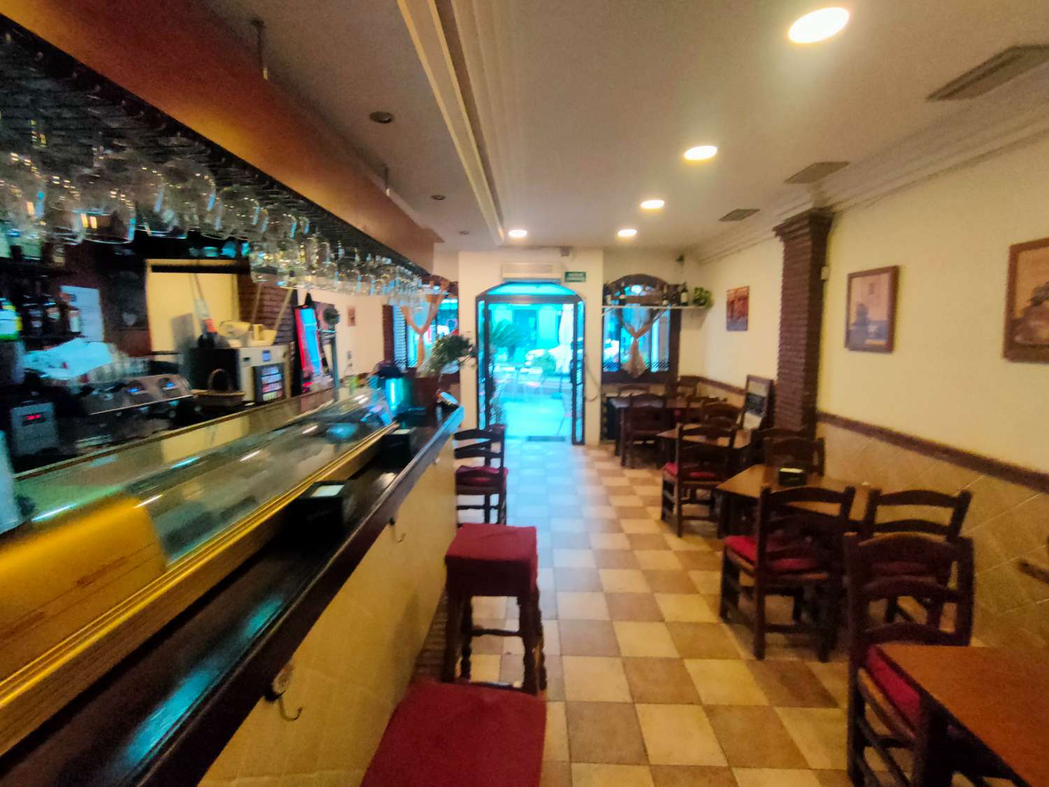 Fond de Commerce BistroCafé Bar bistro à vendre à Arroyo de la Miel, Benalmadena Costa del Sol - AREA PRIME