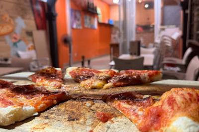 Pizza & Sandwich Bar en Torremolinos a 100 metros PLAYA