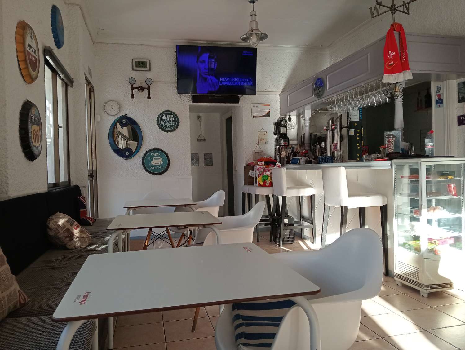 Traspaso Cafe Bar en Arroyo de la Miel - Benalmadena - con VIVIENDA / STUDIO INCLUIDO