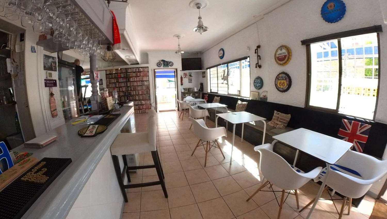 Cafe Bar IN VENDITA ad Arroyo de la Miel - Benalmadena - con ALLOGGIO / STUDIO INCLUSO