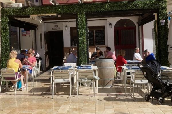 Traspaso Restaurante & Cafetería en Arroyo de la Miel, B...