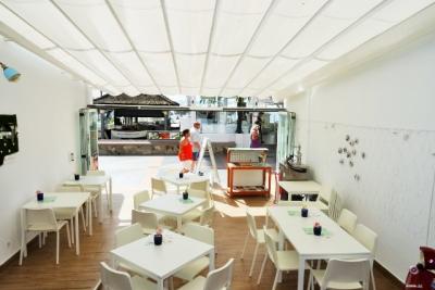 Cafe Bar for sale in Torremolinos-La Carihuela - beach f...
