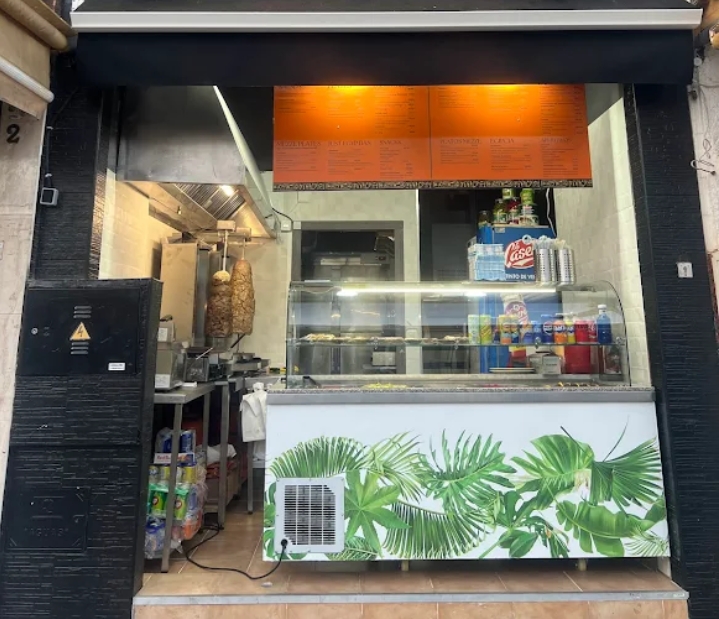 Negocio Comidas para Llevar Torremolinos Centro - incluye vivienda propietario