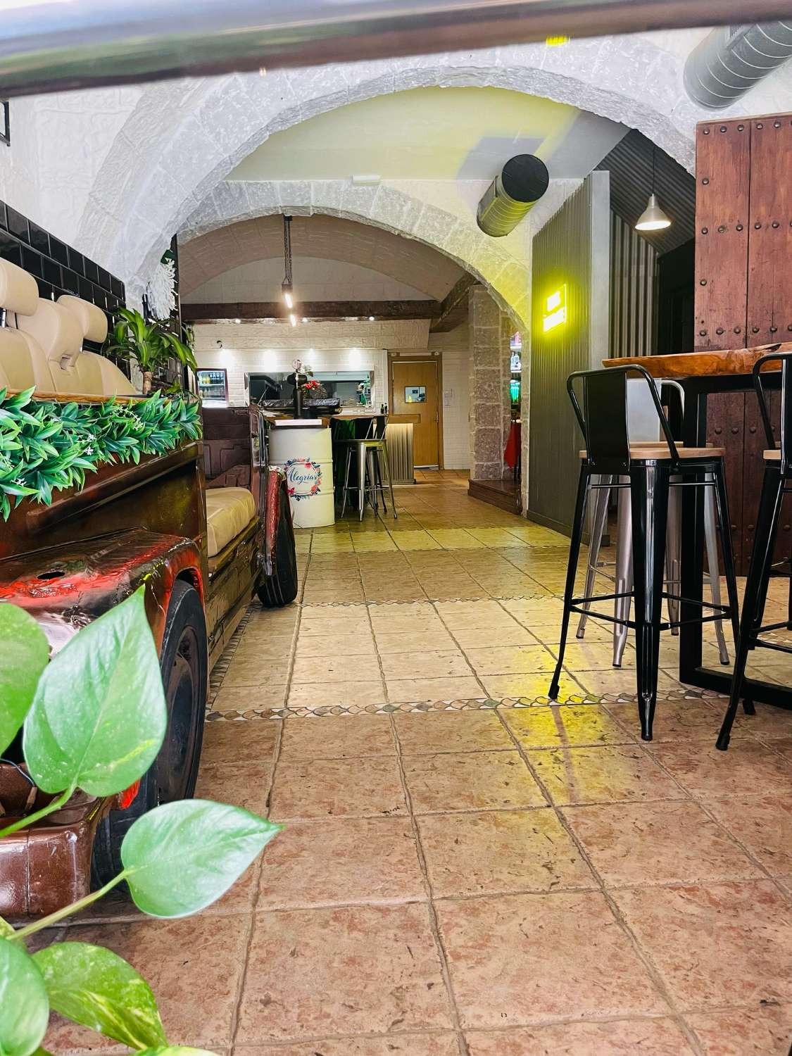 Alquiler Restaurante en Benalmadena - 250 m2 - se alquila sin maquinaria -