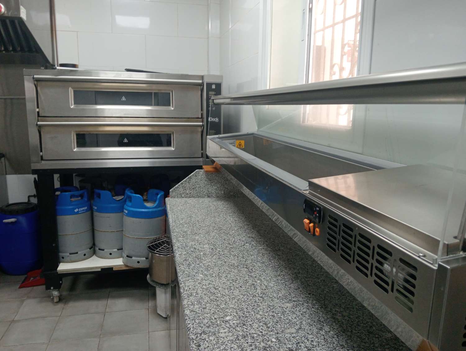 Traspaso Restaurante en Benalmádena Costa de Sol - excelente Ubicación & Gran cocina