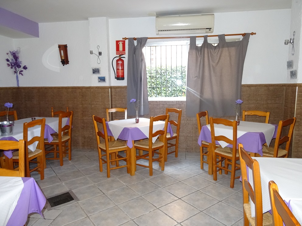 Salg Cafe Bar i Arroyo de la Miel - Benalmadena - Fantastisk køkken - Terrasse 10 borde