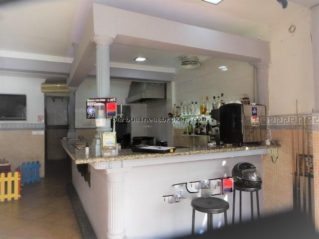Venta Local Comercial en Benalmadena - Bar con rentabilidad 6% anual