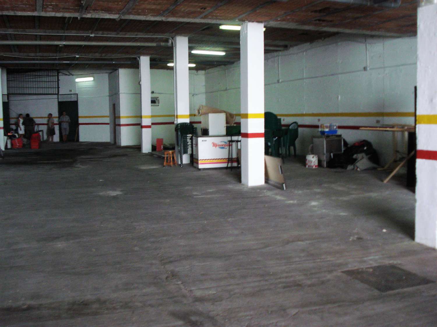 Sale of commercial property in Benalmadena, Malaga, Spain - Ideal warehouse, distributor or mini-storage