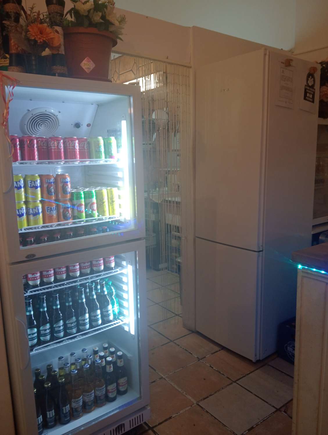 Traspaso Pequeño Bar en Benalmadena - Cocina + terraza 8 mesas