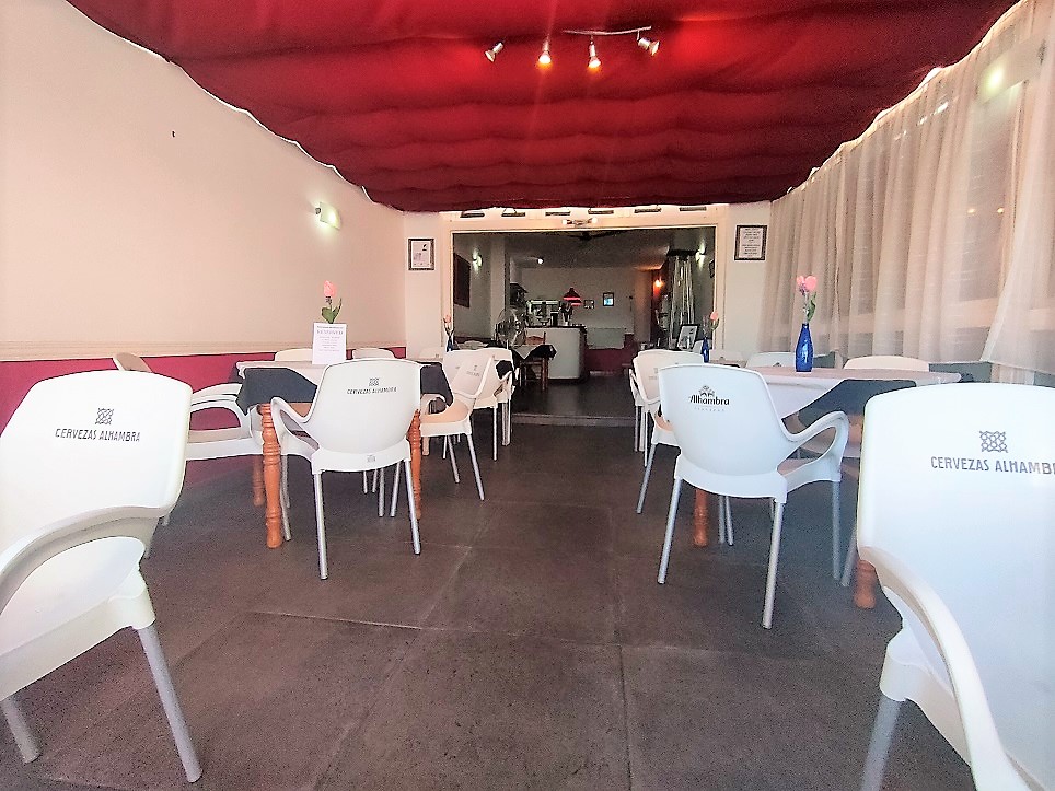 Traspaso Bar & Restaurante en Benalmádena Costa Frente playa - Incluye vivienda / Loft